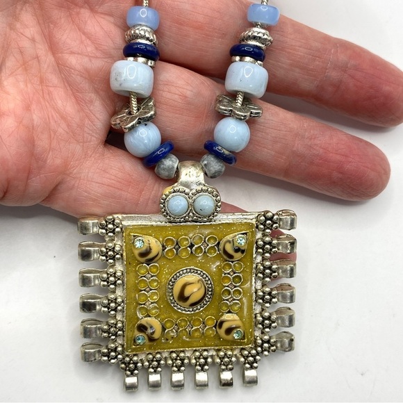 Silvertone Blue Beads With Square Pendant Necklace & Dangle Earrings Set - Picture 8 of 13